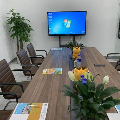 豆豆鹿集团65寸案例