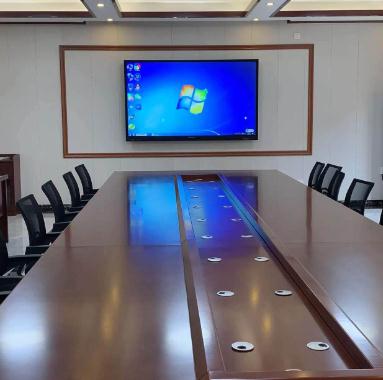 兴华教育集团86寸案例