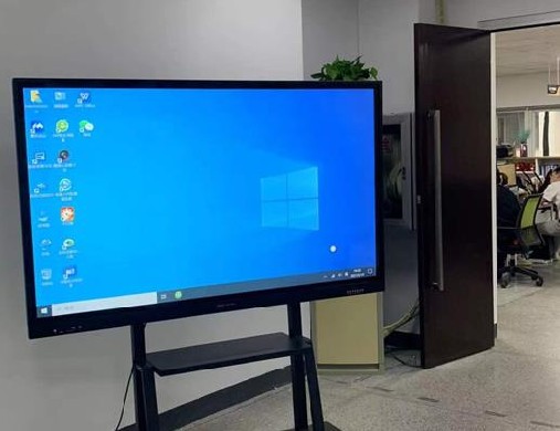 鑫鑫互联网科技公司75寸案例