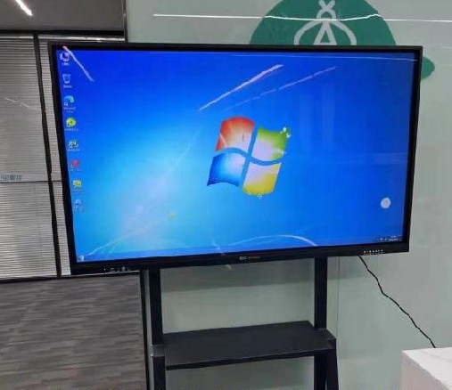 合肥东方教育培训学校65寸案例