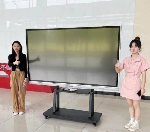安徽国际商务学院86寸会议一体机